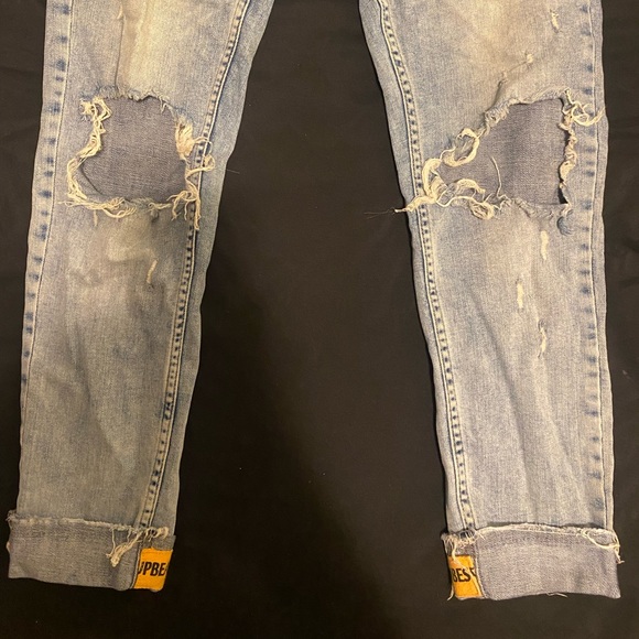 Zara Distressed Jeans - Picture 2 of 8